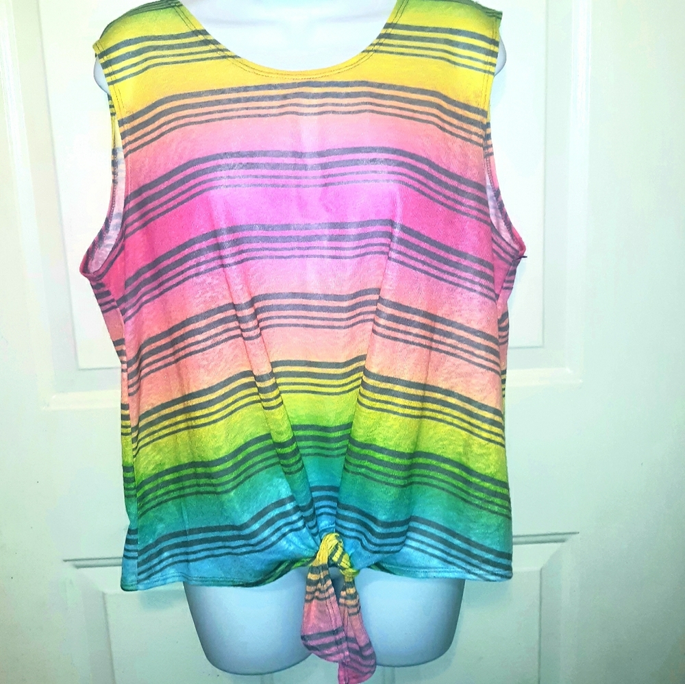 New Plus Size Juniors XXL Rainbow Sleeveless Tee
